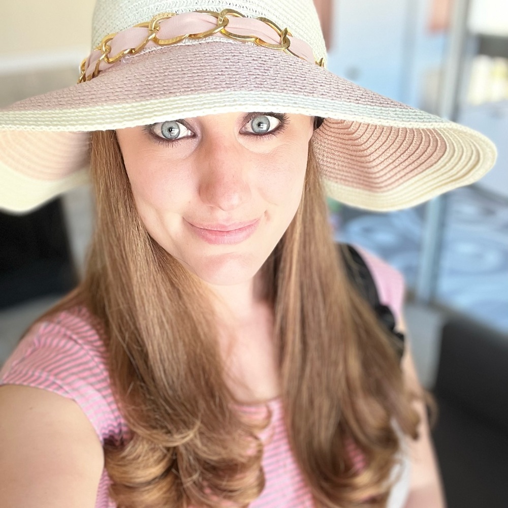 Meet your Posher, Amy